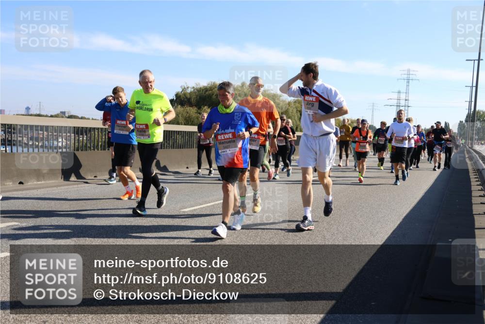 03.10.2025 - Köhlbrandbrückenlauf Strokosch-Dieckow http://msf.ph/oto/9108625 03.10.2025 12:22:30 Position 3 5427 meine-sportfotos.de