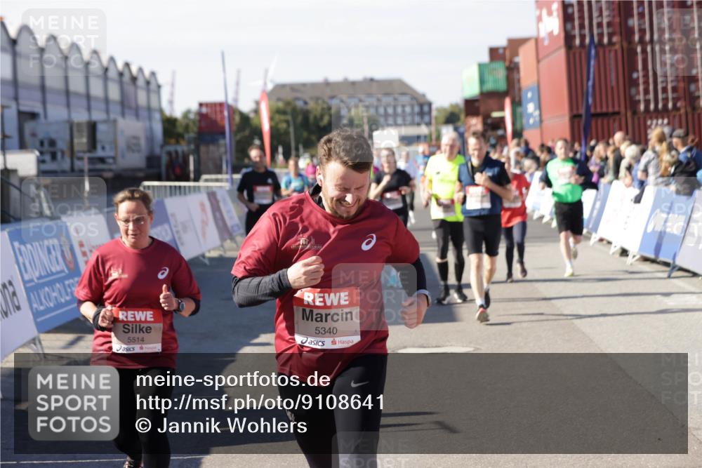 03.10.2025 - Köhlbrandbrückenlauf Jannik Wohlers http://msf.ph/oto/9108641 03.10.2025 13:29:26 Ziel 5340, 5342, 5344, 5366, 5470, 5514, 5601, 5954, 6063, 6118, 6156, 6309, 6334, 6335, 6336, 6351, 6539 meine-sportfotos.de