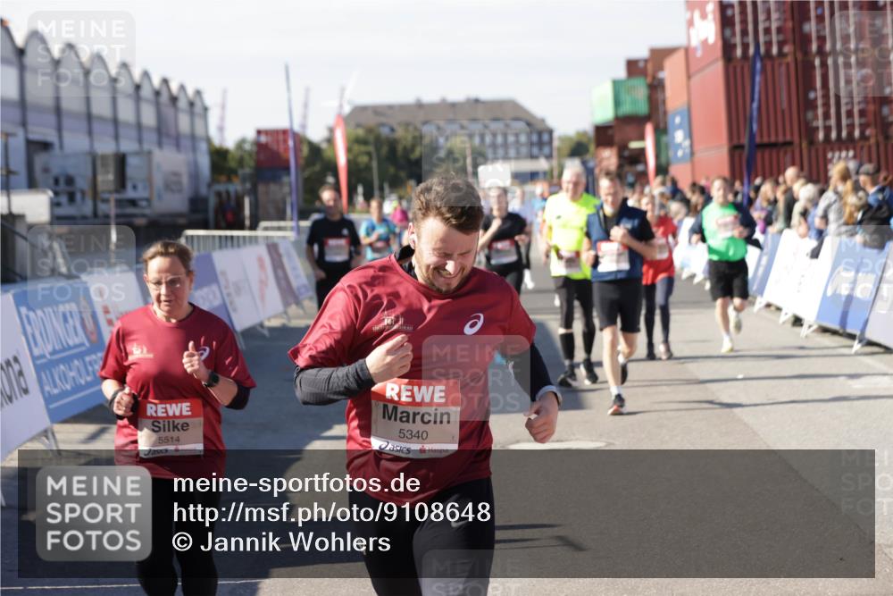 03.10.2025 - Köhlbrandbrückenlauf Jannik Wohlers http://msf.ph/oto/9108648 03.10.2025 13:29:26 Ziel 5340, 5342, 5344, 5366, 5470, 5514, 5601, 5954, 6063, 6118, 6156, 6309, 6334, 6335, 6336, 6351, 6539 meine-sportfotos.de