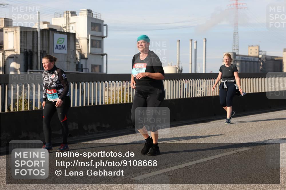 03.10.2025 - Köhlbrandbrückenlauf Lena Gebhardt http://msf.ph/oto/9108668 03.10.2025 10:14:11 Position 2 2288 meine-sportfotos.de