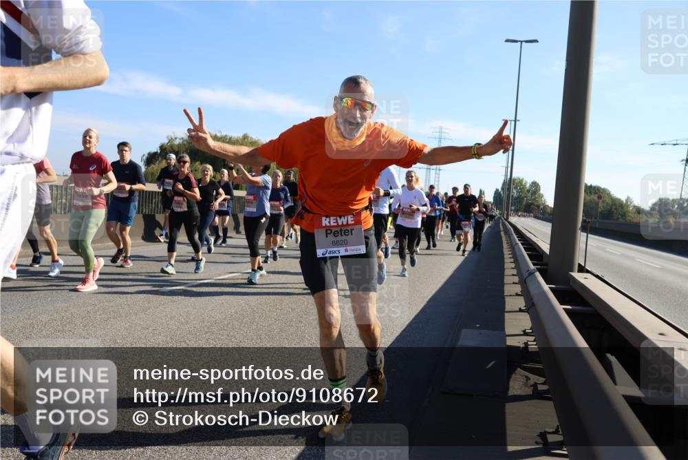 03.10.2025 - Köhlbrandbrückenlauf Strokosch-Dieckow http://msf.ph/oto/9108672 03.10.2025 12:22:32 Position 3 6620 meine-sportfotos.de
