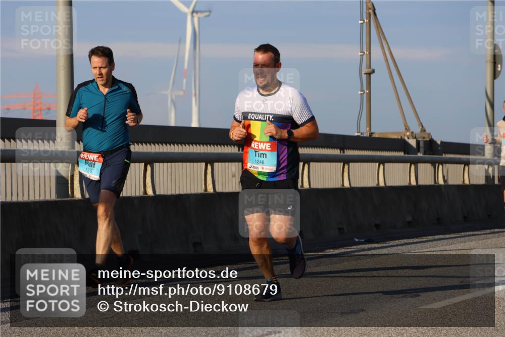 03.10.2025 - Köhlbrandbrückenlauf Strokosch-Dieckow http://msf.ph/oto/9108679 03.10.2025 09:39:25 Position 2 1115, 1248 meine-sportfotos.de