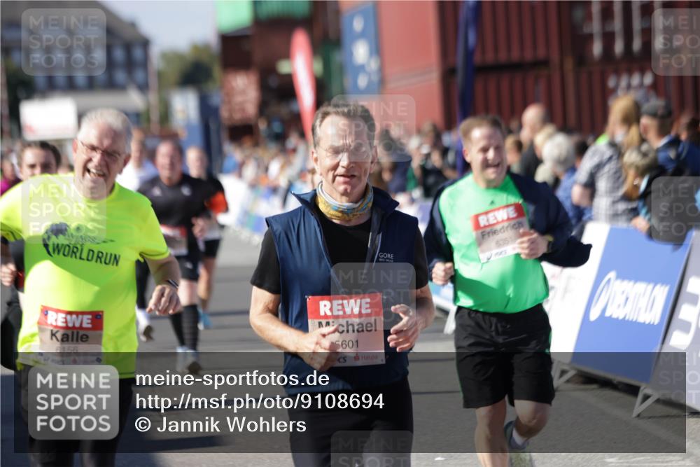 03.10.2025 - Köhlbrandbrückenlauf Jannik Wohlers http://msf.ph/oto/9108694 03.10.2025 13:29:28 Ziel 5340, 5344, 5366, 5470, 5514, 5601, 6063, 6118, 6156, 6309, 6334, 6335, 6336, 6351, 6387, 6539, 6543, 6554, 6555 meine-sportfotos.de