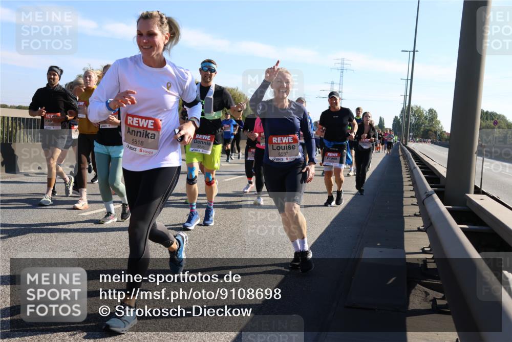 03.10.2025 - Köhlbrandbrückenlauf Strokosch-Dieckow http://msf.ph/oto/9108698 03.10.2025 12:22:34 Position 3 5518, 4245, 6557 meine-sportfotos.de