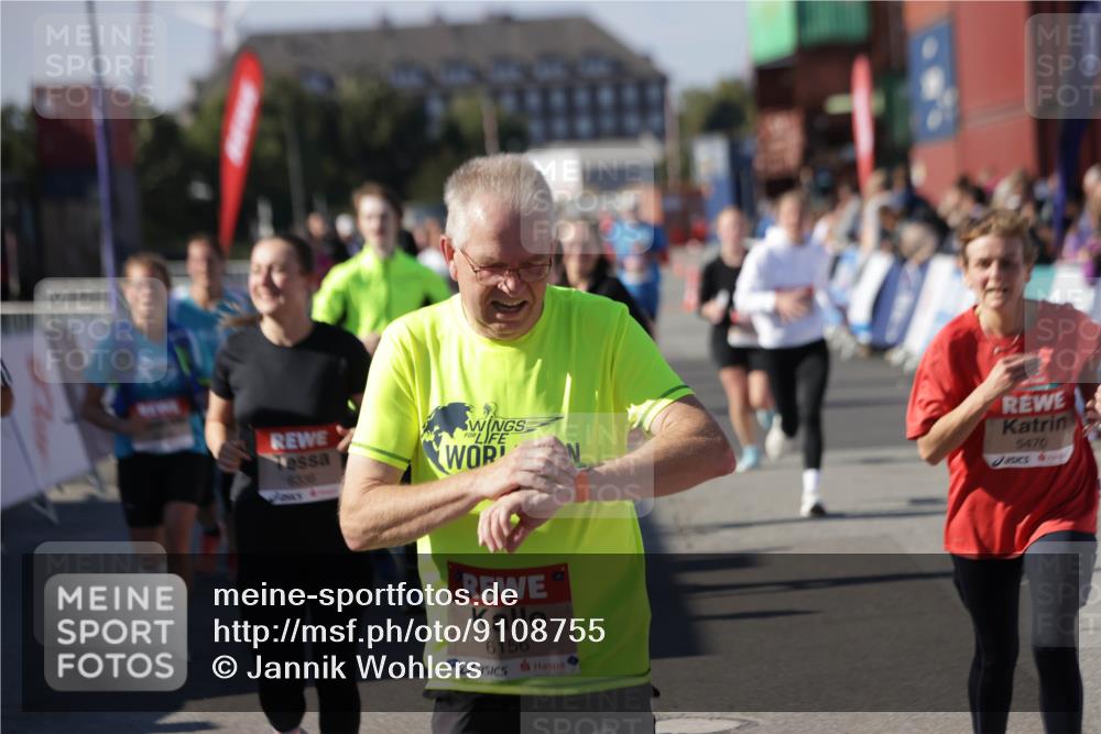 03.10.2025 - Köhlbrandbrückenlauf Jannik Wohlers http://msf.ph/oto/9108755 03.10.2025 13:29:30 Ziel 5340, 5366, 5470, 5482, 5514, 5601, 6156, 6334, 6335, 6336, 6351, 6387, 6439, 6539, 6543, 6554, 6555 meine-sportfotos.de