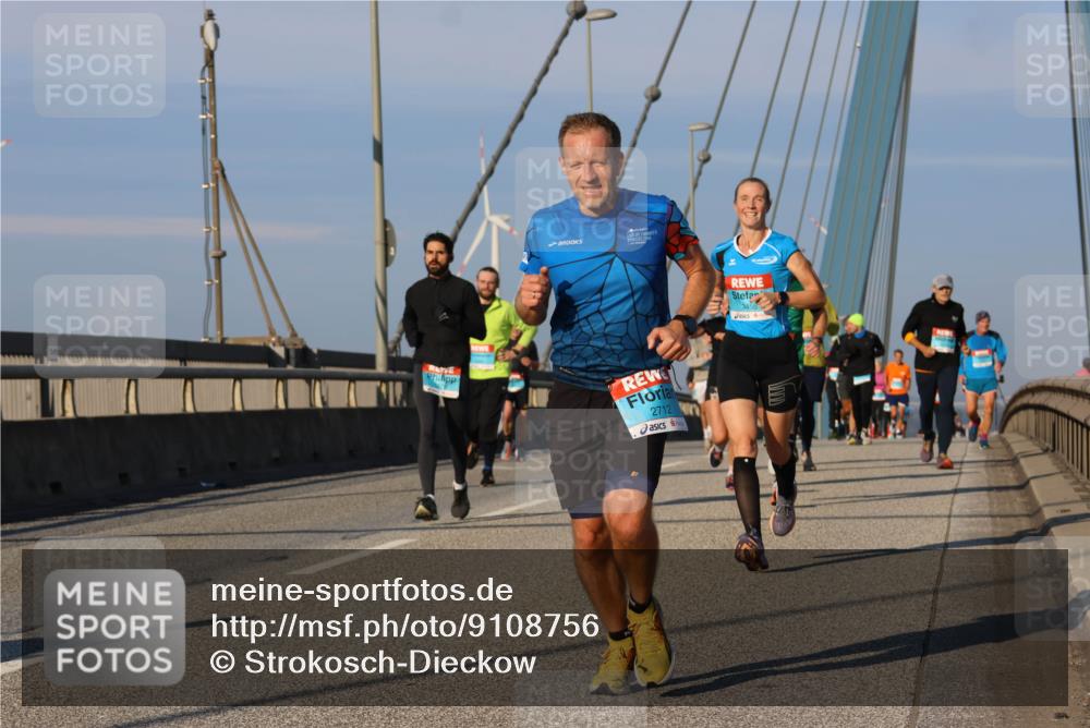 03.10.2025 - Köhlbrandbrückenlauf Strokosch-Dieckow http://msf.ph/oto/9108756 03.10.2025 09:39:32 Position 2 2712, 3458 meine-sportfotos.de