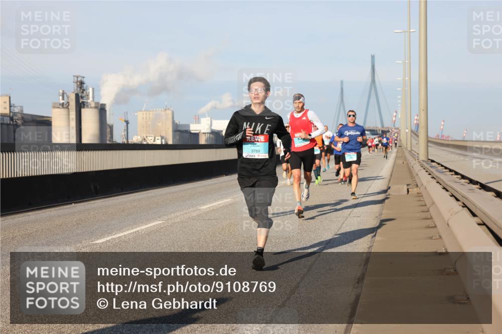 03.10.2025 - Köhlbrandbrückenlauf Lena Gebhardt http://msf.ph/oto/9108769 03.10.2025 09:41:07 Position 2 3789 meine-sportfotos.de