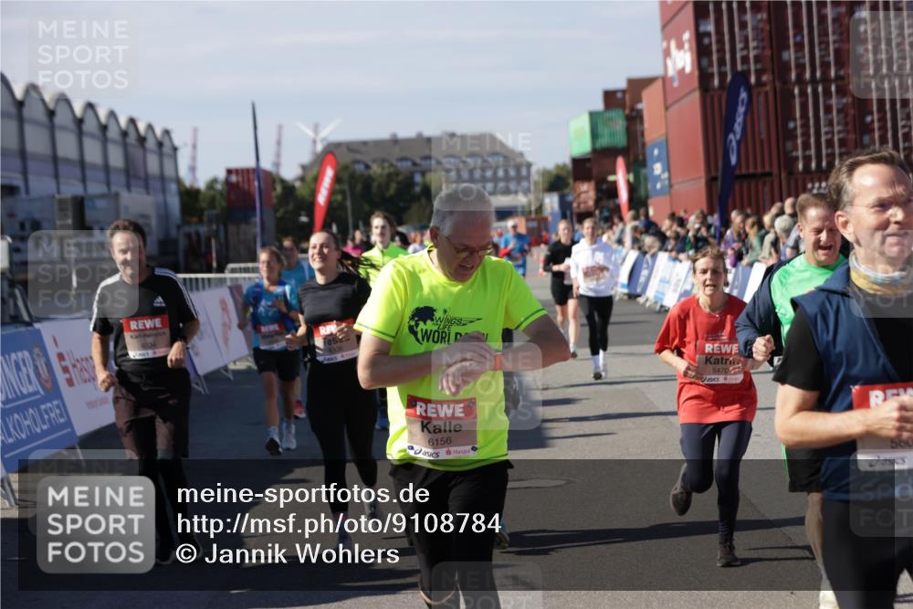 03.10.2025 - Köhlbrandbrückenlauf Jannik Wohlers http://msf.ph/oto/9108784 03.10.2025 13:29:30 Ziel 5340, 5366, 5470, 5482, 5514, 5601, 6156, 6334, 6335, 6336, 6351, 6387, 6439, 6539, 6543, 6554, 6555 meine-sportfotos.de