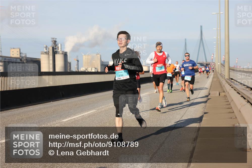 03.10.2025 - Köhlbrandbrückenlauf Lena Gebhardt http://msf.ph/oto/9108789 03.10.2025 09:41:08 Position 2 3789 meine-sportfotos.de