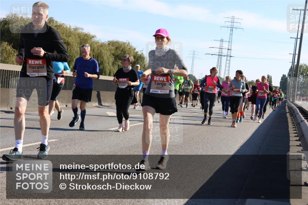 03.10.2025 - Köhlbrandbrückenlauf Strokosch-Dieckow http://msf.ph/oto/9108792 03.10.2025 12:22:43 Position 3 4415, 5615, 6027 meine-sportfotos.de