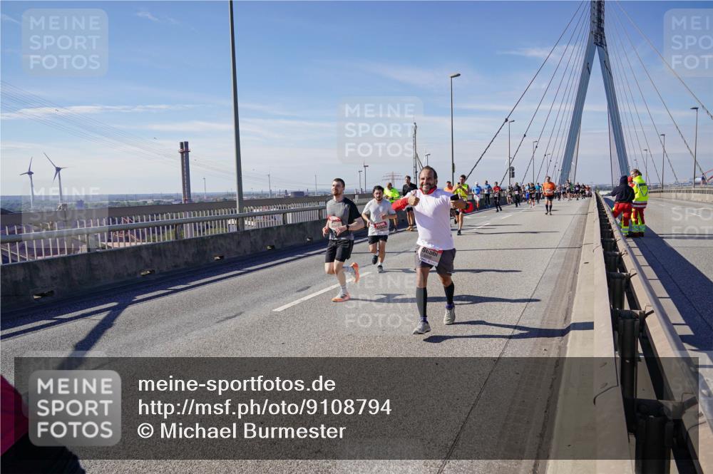 03.10.2025 - Köhlbrandbrückenlauf Michael Burmester http://msf.ph/oto/9108794 03.10.2025 12:51:30 Position 2  meine-sportfotos.de
