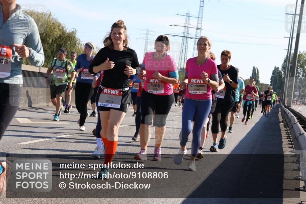 03.10.2025 - Köhlbrandbrückenlauf Strokosch-Dieckow http://msf.ph/oto/9108806 03.10.2025 12:22:48 Position 3 5344, 6794, 0, 5185, 5349 meine-sportfotos.de