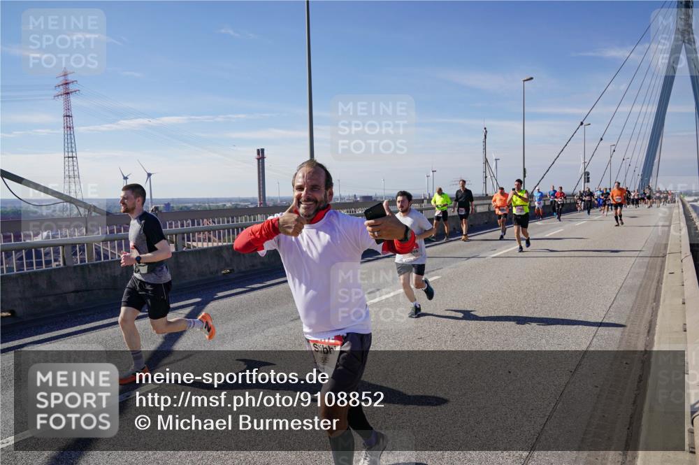 03.10.2025 - Köhlbrandbrückenlauf Michael Burmester http://msf.ph/oto/9108852 03.10.2025 12:51:31 Position 2 556 meine-sportfotos.de