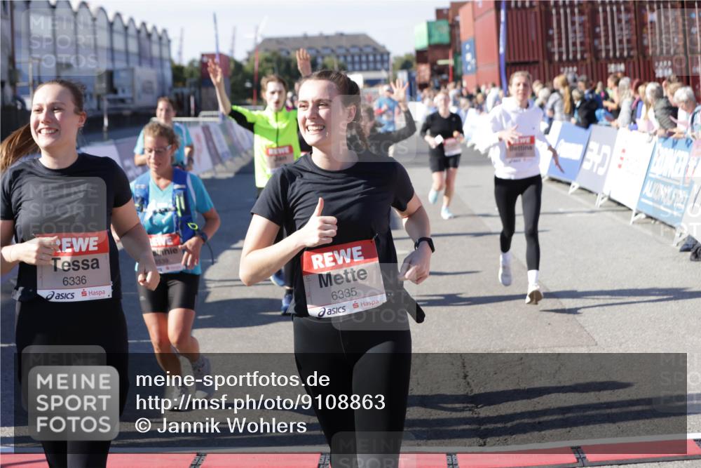 03.10.2025 - Köhlbrandbrückenlauf Jannik Wohlers http://msf.ph/oto/9108863 03.10.2025 13:29:33 Ziel 5340, 5366, 5470, 5482, 5514, 5601, 6093, 6156, 6215, 6334, 6335, 6336, 6351, 6387, 6439, 6539, 6543, 6554, 6555 meine-sportfotos.de