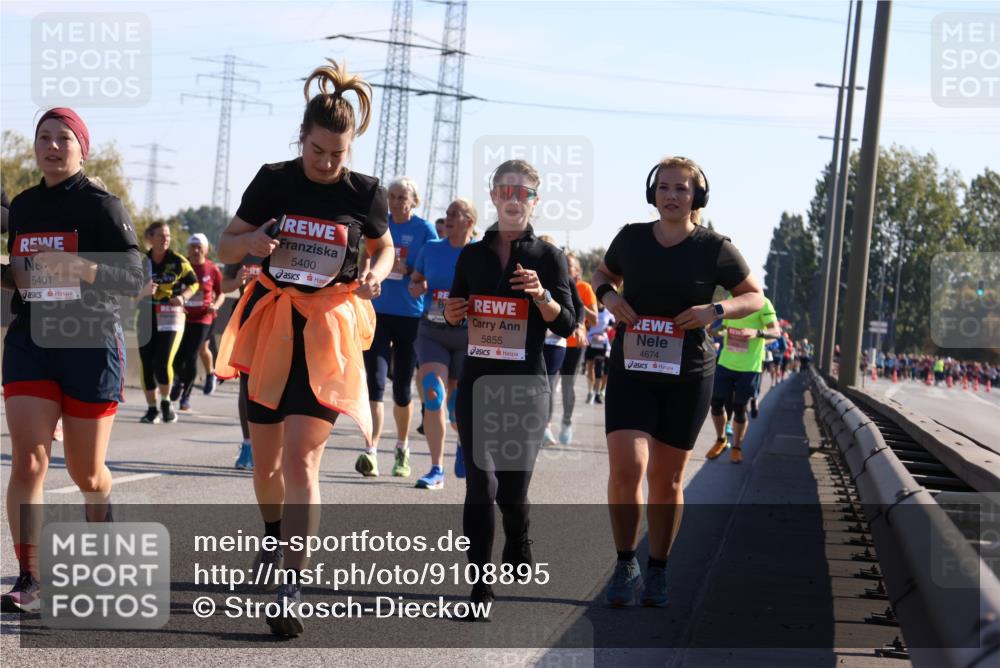 03.10.2025 - Köhlbrandbrückenlauf Strokosch-Dieckow http://msf.ph/oto/9108895 03.10.2025 12:23:03 Position 3 5401, 5400, 5855, 4674 meine-sportfotos.de
