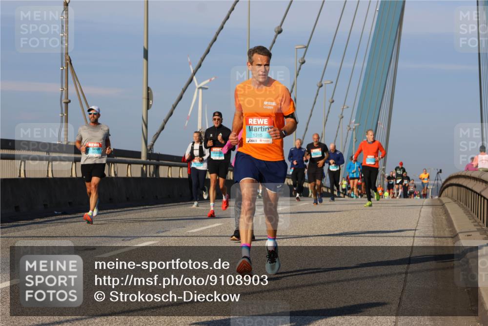 03.10.2025 - Köhlbrandbrückenlauf Strokosch-Dieckow http://msf.ph/oto/9108903 03.10.2025 09:39:49 Position 2 1315 meine-sportfotos.de