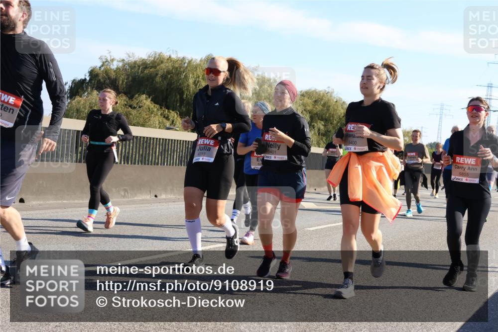 03.10.2025 - Köhlbrandbrückenlauf Strokosch-Dieckow http://msf.ph/oto/9108919 03.10.2025 12:23:05 Position 3 4715, 5401, 5400, 5855 meine-sportfotos.de