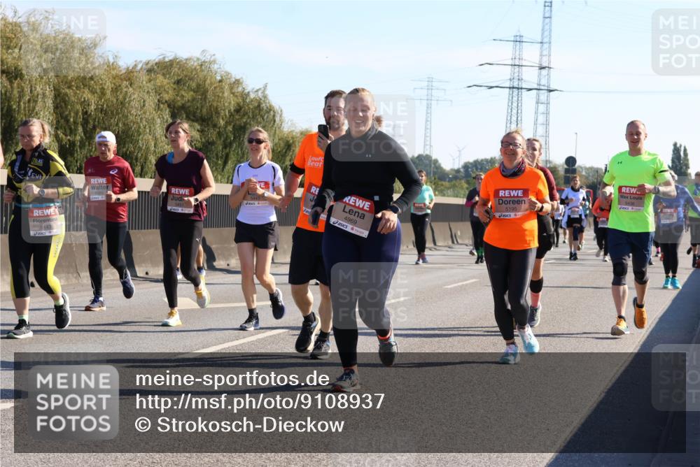 03.10.2025 - Köhlbrandbrückenlauf Strokosch-Dieckow http://msf.ph/oto/9108937 03.10.2025 12:23:10 Position 3 5195, 5438, 4969, 5143 meine-sportfotos.de
