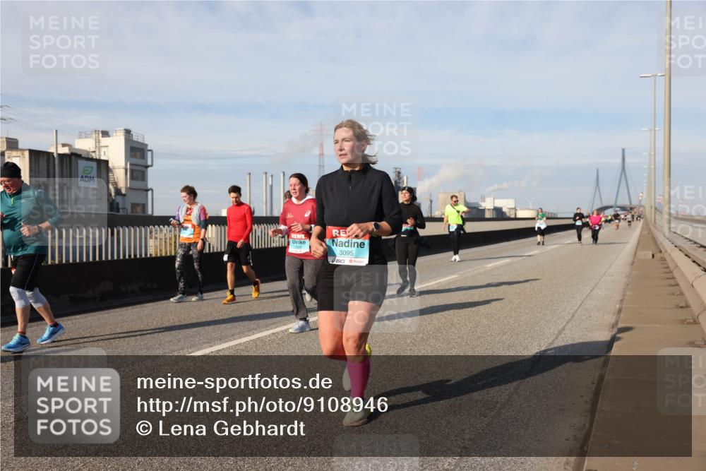 03.10.2025 - Köhlbrandbrückenlauf Lena Gebhardt http://msf.ph/oto/9108946 03.10.2025 10:14:17 Position 2 3095 meine-sportfotos.de