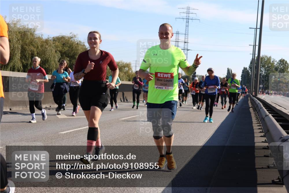 03.10.2025 - Köhlbrandbrückenlauf Strokosch-Dieckow http://msf.ph/oto/9108955 03.10.2025 12:23:14 Position 3 5438 meine-sportfotos.de