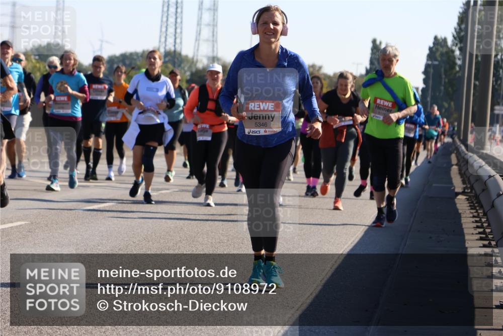 03.10.2025 - Köhlbrandbrückenlauf Strokosch-Dieckow http://msf.ph/oto/9108972 03.10.2025 12:23:16 Position 3 5346, 6116 meine-sportfotos.de