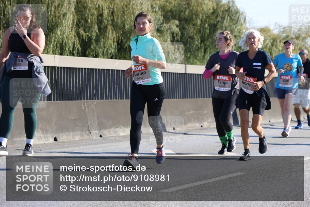 03.10.2025 - Köhlbrandbrückenlauf Strokosch-Dieckow http://msf.ph/oto/9108981 03.10.2025 12:23:17 Position 3 4572, 5454, 6548, 5155 meine-sportfotos.de