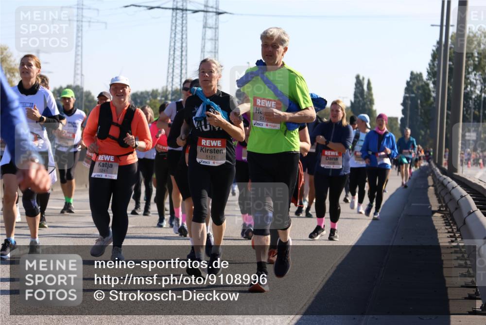 03.10.2025 - Köhlbrandbrückenlauf Strokosch-Dieckow http://msf.ph/oto/9108996 03.10.2025 12:23:19 Position 3 5241, 5121, 51, 5318 meine-sportfotos.de