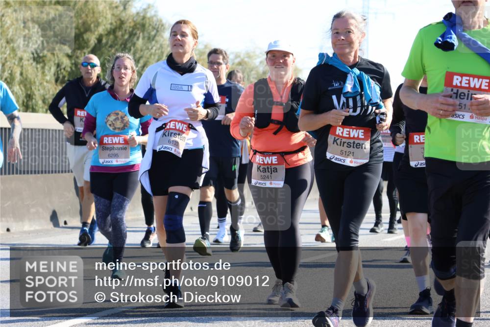 03.10.2025 - Köhlbrandbrückenlauf Strokosch-Dieckow http://msf.ph/oto/9109012 03.10.2025 12:23:21 Position 3 6295, 6133, 5241, 5121, 51 meine-sportfotos.de