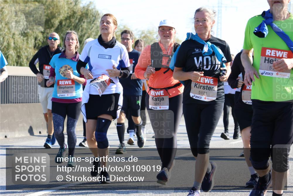 03.10.2025 - Köhlbrandbrückenlauf Strokosch-Dieckow http://msf.ph/oto/9109019 03.10.2025 12:23:21 Position 3 6295, 6133, 5241, 5121, 5 meine-sportfotos.de