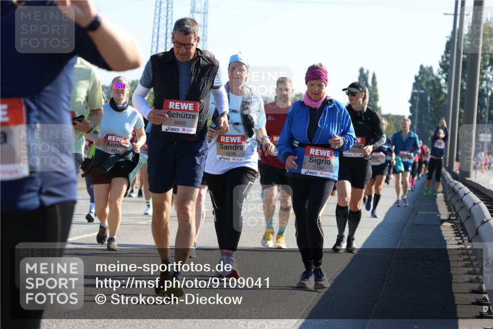 03.10.2025 - Köhlbrandbrückenlauf Strokosch-Dieckow http://msf.ph/oto/9109041 03.10.2025 12:23:27 Position 3 6695, 4438, 4914, 5184 meine-sportfotos.de