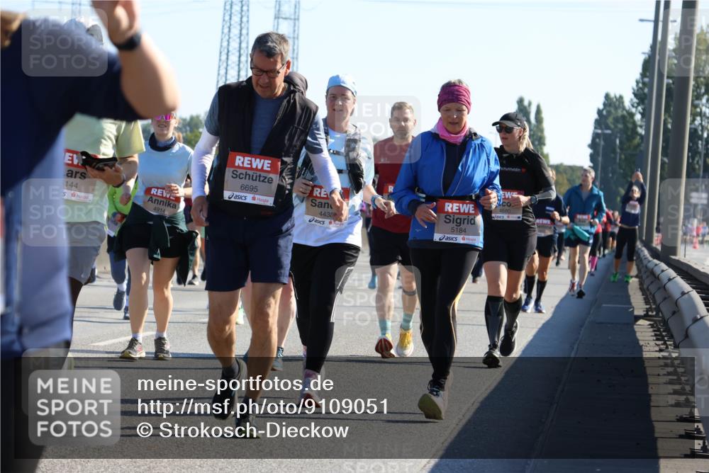 03.10.2025 - Köhlbrandbrückenlauf Strokosch-Dieckow http://msf.ph/oto/9109051 03.10.2025 12:23:27 Position 3 144, 4914, 6695, 4438, 5184, 4680 meine-sportfotos.de