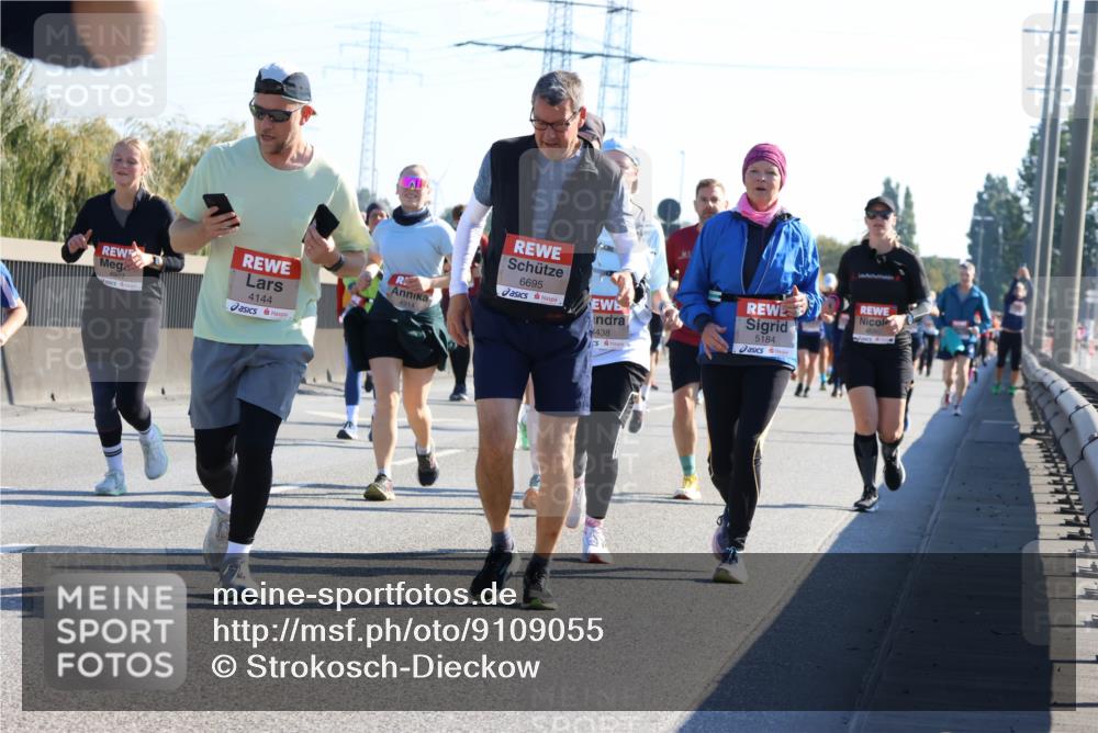 03.10.2025 - Köhlbrandbrückenlauf Strokosch-Dieckow http://msf.ph/oto/9109055 03.10.2025 12:23:28 Position 3 6695, 4922, 4144, 4914, 438, 5184 meine-sportfotos.de