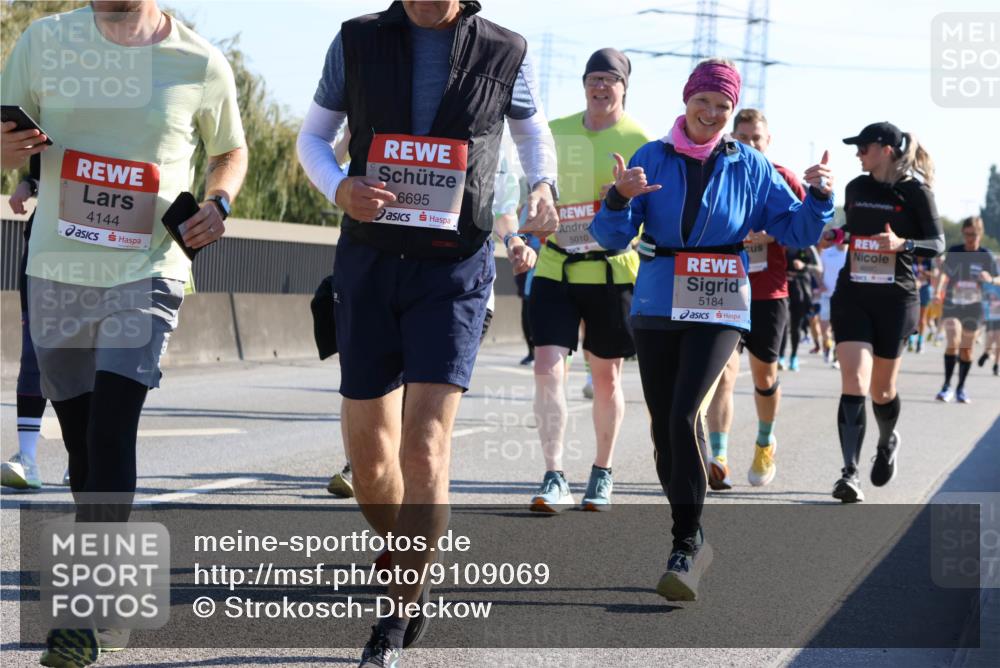 03.10.2025 - Köhlbrandbrückenlauf Strokosch-Dieckow http://msf.ph/oto/9109069 03.10.2025 12:23:30 Position 3 4144, 6695, 5010, 5184 meine-sportfotos.de