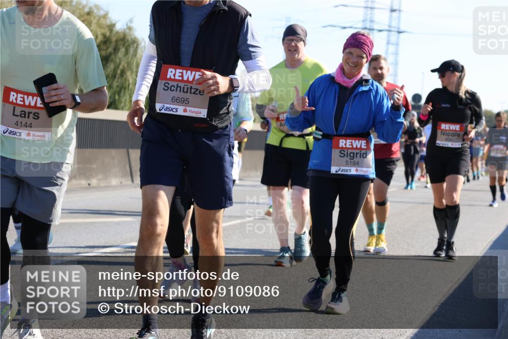 03.10.2025 - Köhlbrandbrückenlauf Strokosch-Dieckow http://msf.ph/oto/9109086 03.10.2025 12:23:30 Position 3 4144, 6695, 5184 meine-sportfotos.de