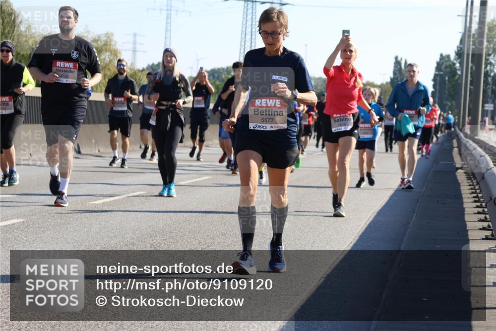 03.10.2025 - Köhlbrandbrückenlauf Strokosch-Dieckow http://msf.ph/oto/9109120 03.10.2025 12:23:37 Position 3 5626, 7, 4720, 5577 meine-sportfotos.de