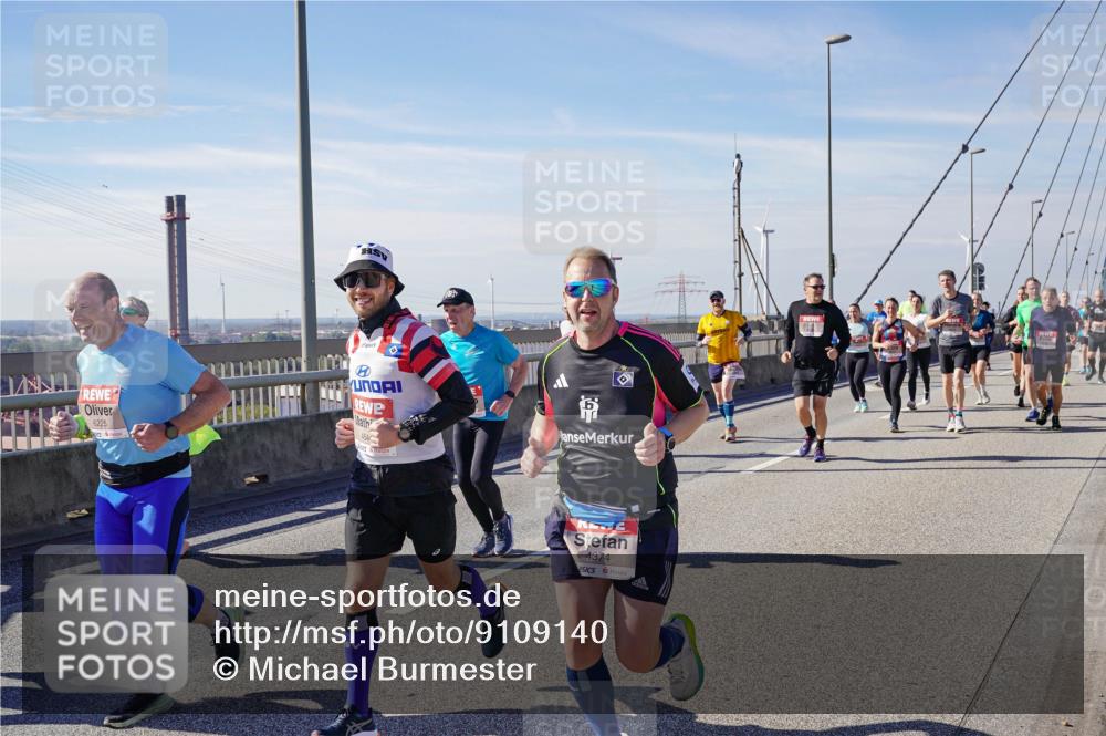 03.10.2025 - Köhlbrandbrückenlauf Michael Burmester http://msf.ph/oto/9109140 03.10.2025 12:51:45 Position 2 6225, 464, 4374 meine-sportfotos.de