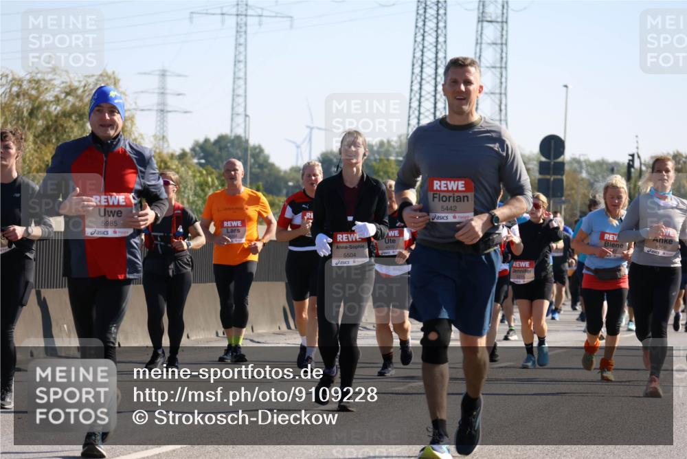 03.10.2025 - Köhlbrandbrückenlauf Strokosch-Dieckow http://msf.ph/oto/9109228 03.10.2025 12:23:57 Position 3 5985, 5442, 4970, 5504, 5215, 4708 meine-sportfotos.de