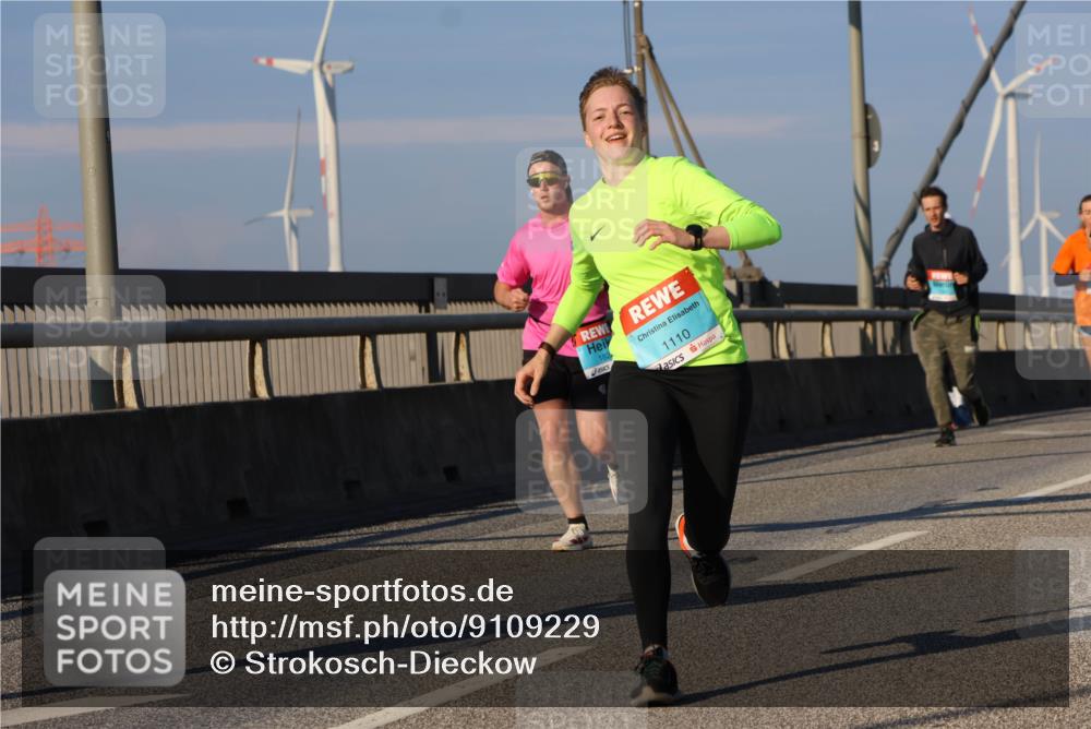 03.10.2025 - Köhlbrandbrückenlauf Strokosch-Dieckow http://msf.ph/oto/9109229 03.10.2025 09:40:21 Position 2 182, 1110 meine-sportfotos.de