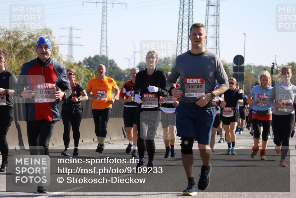 03.10.2025 - Köhlbrandbrückenlauf Strokosch-Dieckow http://msf.ph/oto/9109233 03.10.2025 12:23:57 Position 3 5985, 5504, 4970, 5442, 5215, 4708 meine-sportfotos.de