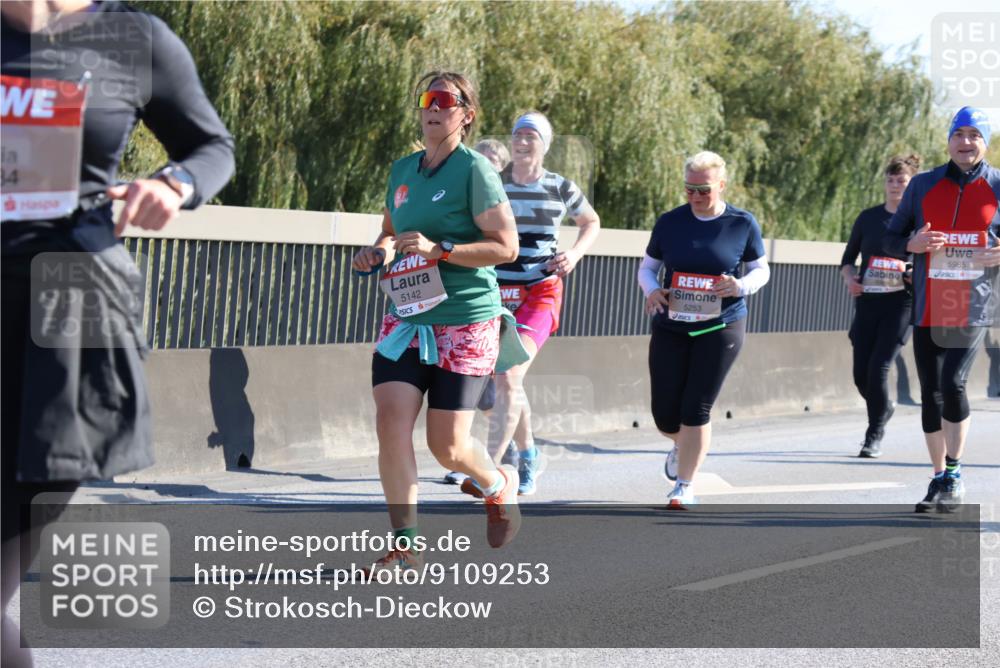 03.10.2025 - Köhlbrandbrückenlauf Strokosch-Dieckow http://msf.ph/oto/9109253 03.10.2025 12:23:58 Position 3 34, 5142, 5253, 5985 meine-sportfotos.de