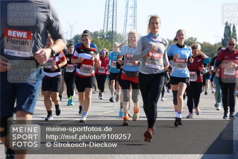 03.10.2025 - Köhlbrandbrückenlauf Strokosch-Dieckow http://msf.ph/oto/9109257 03.10.2025 12:24:01 Position 3 5442, 1, 52, 4708, 6736, 4970, 5036, 5507, 5533 meine-sportfotos.de
