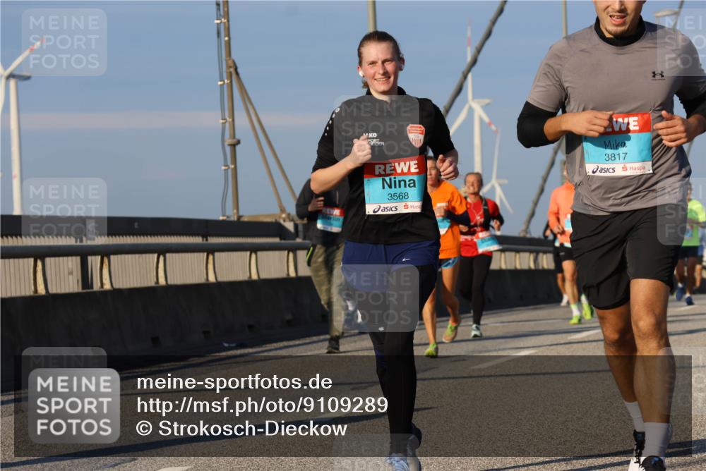 03.10.2025 - Köhlbrandbrückenlauf Strokosch-Dieckow http://msf.ph/oto/9109289 03.10.2025 09:40:23 Position 2 3568, 3817 meine-sportfotos.de