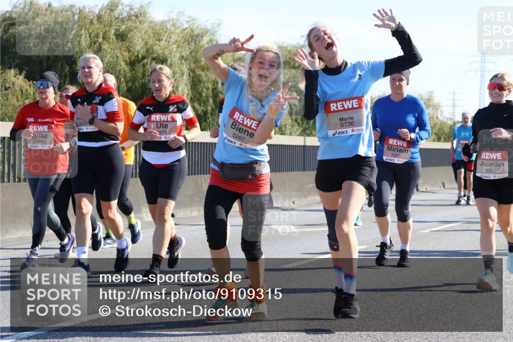 03.10.2025 - Köhlbrandbrückenlauf Strokosch-Dieckow http://msf.ph/oto/9109315 03.10.2025 12:24:08 Position 3 4800, 5421, 1970, 5267, 6736, 5060, 1, 5215 meine-sportfotos.de