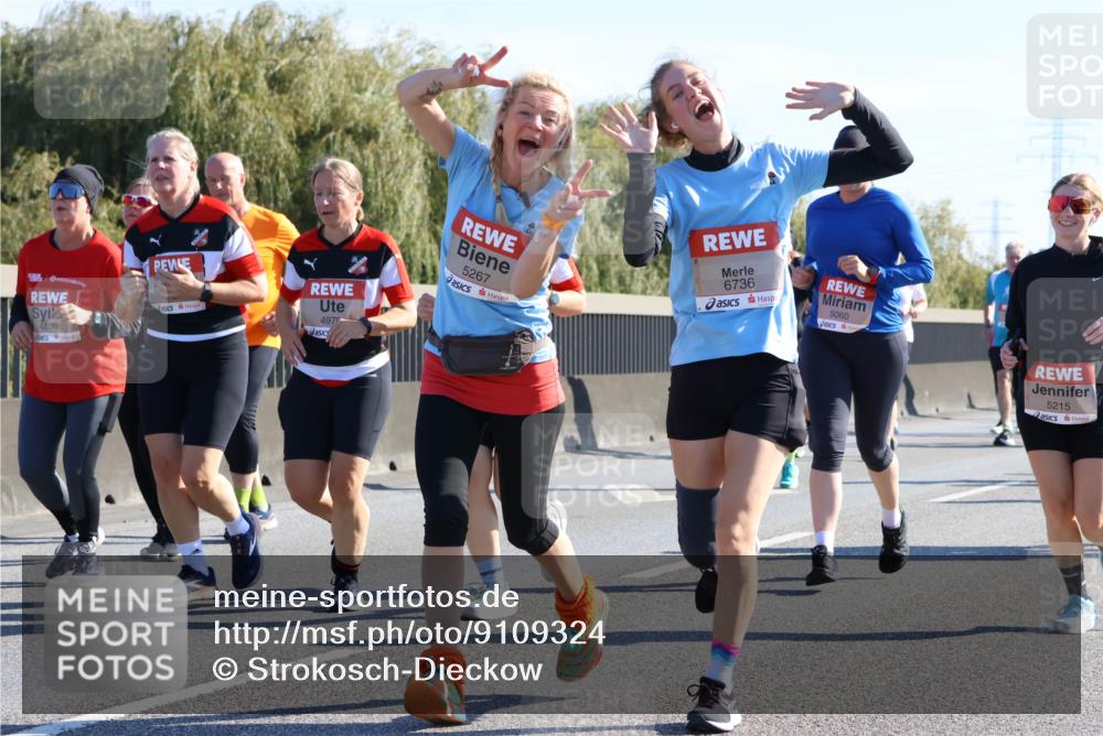 03.10.2025 - Köhlbrandbrückenlauf Strokosch-Dieckow http://msf.ph/oto/9109324 03.10.2025 12:24:08 Position 3 4800, 4970, 5267, 6736, 5060, 5215 meine-sportfotos.de