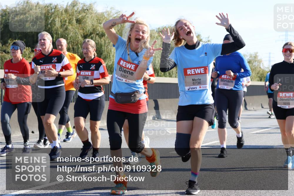 03.10.2025 - Köhlbrandbrückenlauf Strokosch-Dieckow http://msf.ph/oto/9109328 03.10.2025 12:24:08 Position 3 4800, 5, 5267, 6736, 5060, 5215 meine-sportfotos.de