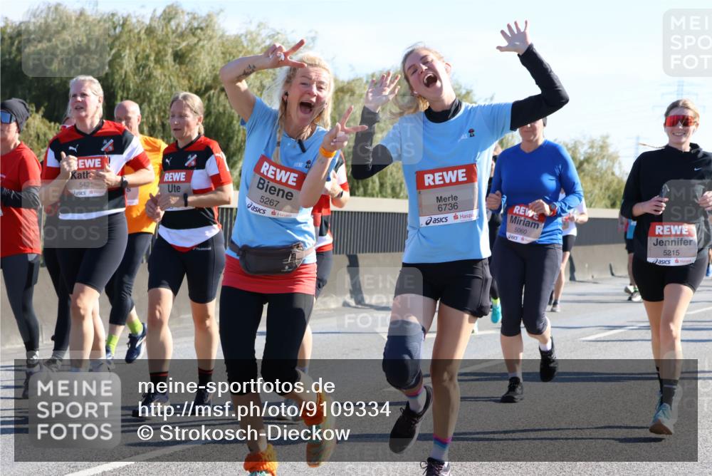 03.10.2025 - Köhlbrandbrückenlauf Strokosch-Dieckow http://msf.ph/oto/9109334 03.10.2025 12:24:08 Position 3 542, 5267, 6736, 5060, 5215 meine-sportfotos.de