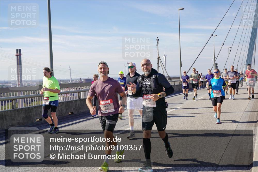 03.10.2025 - Köhlbrandbrückenlauf Michael Burmester http://msf.ph/oto/9109357 03.10.2025 12:51:53 Position 2 4539, 5059 meine-sportfotos.de