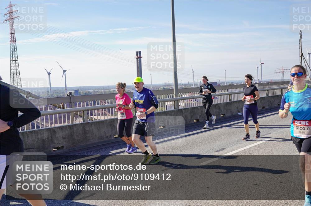 03.10.2025 - Köhlbrandbrückenlauf Michael Burmester http://msf.ph/oto/9109412 03.10.2025 12:51:55 Position 2 4630 meine-sportfotos.de