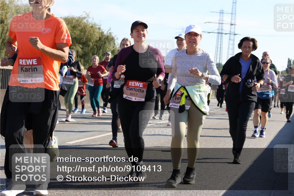 03.10.2025 - Köhlbrandbrückenlauf Strokosch-Dieckow http://msf.ph/oto/9109413 03.10.2025 12:24:27 Position 3 5462, 4575, 5017 meine-sportfotos.de
