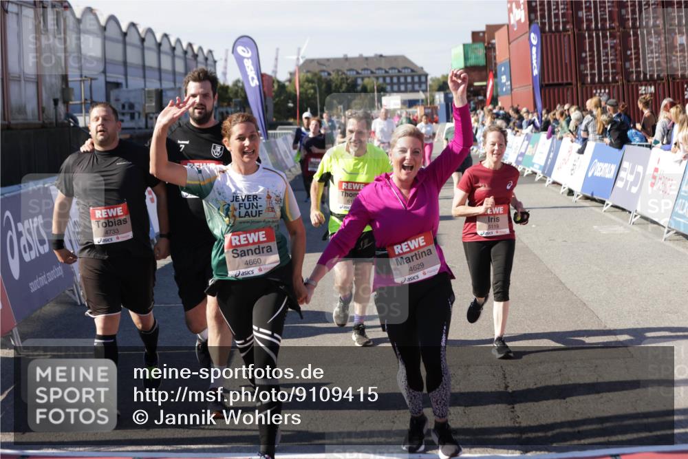 03.10.2025 - Köhlbrandbrückenlauf Jannik Wohlers http://msf.ph/oto/9109415 03.10.2025 13:29:44 Ziel 4629, 4660, 4714, 4720, 4733, 5119, 5120, 5260, 5333, 5482, 5574, 6066, 6093, 6215, 6439, 6543, 6555 meine-sportfotos.de